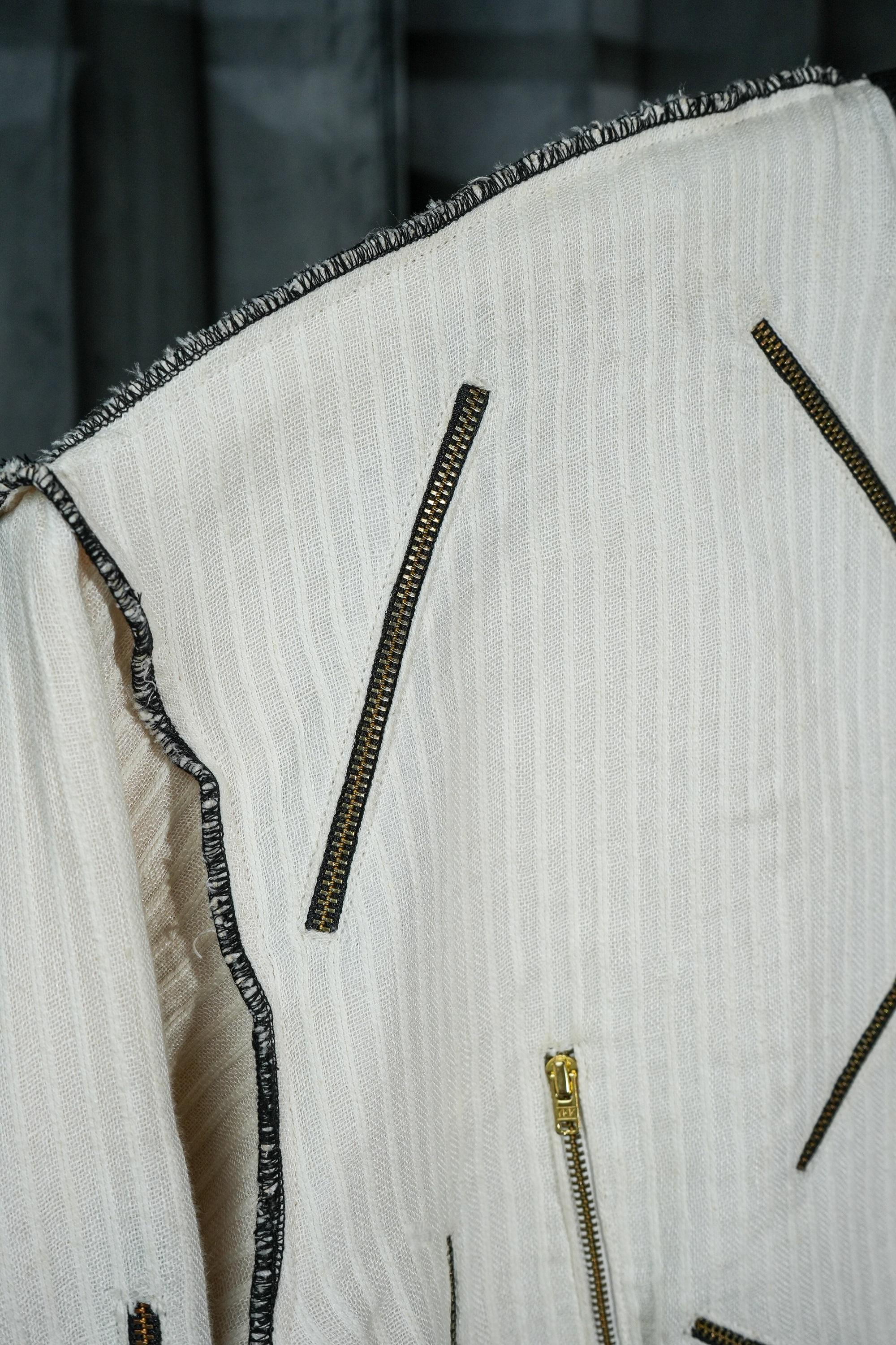 Pearl White Cotton Zipper Set <br> Artwork : [Zipped Details]
