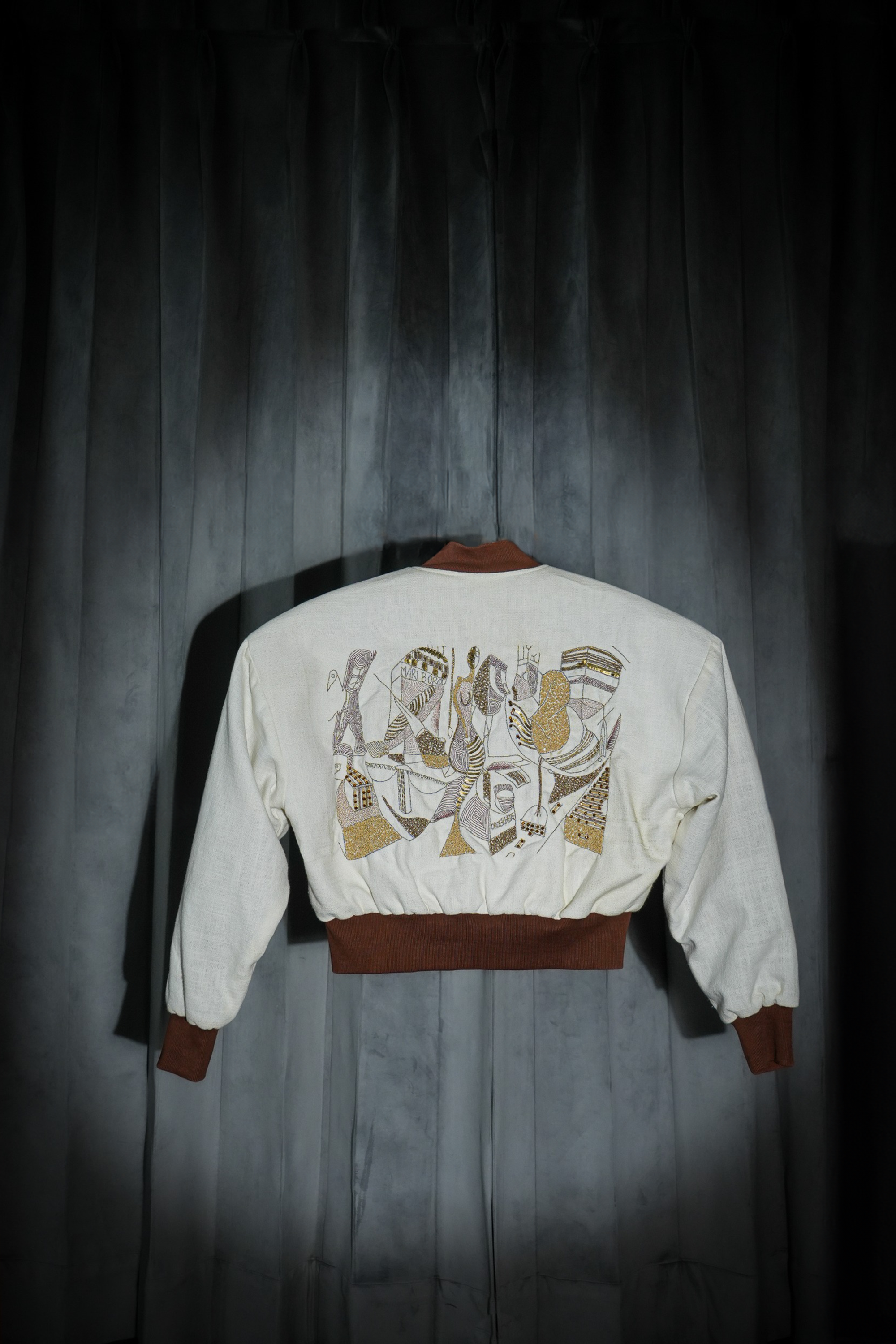 Handloom Cotton Zipper Set <br> Artwork : [Gold Metal]